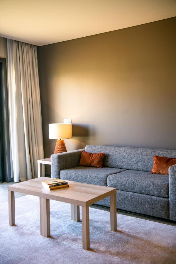 Mw Douro Wine & Spa Santa Marta de Penaguião Exterior foto A living room at the hotel